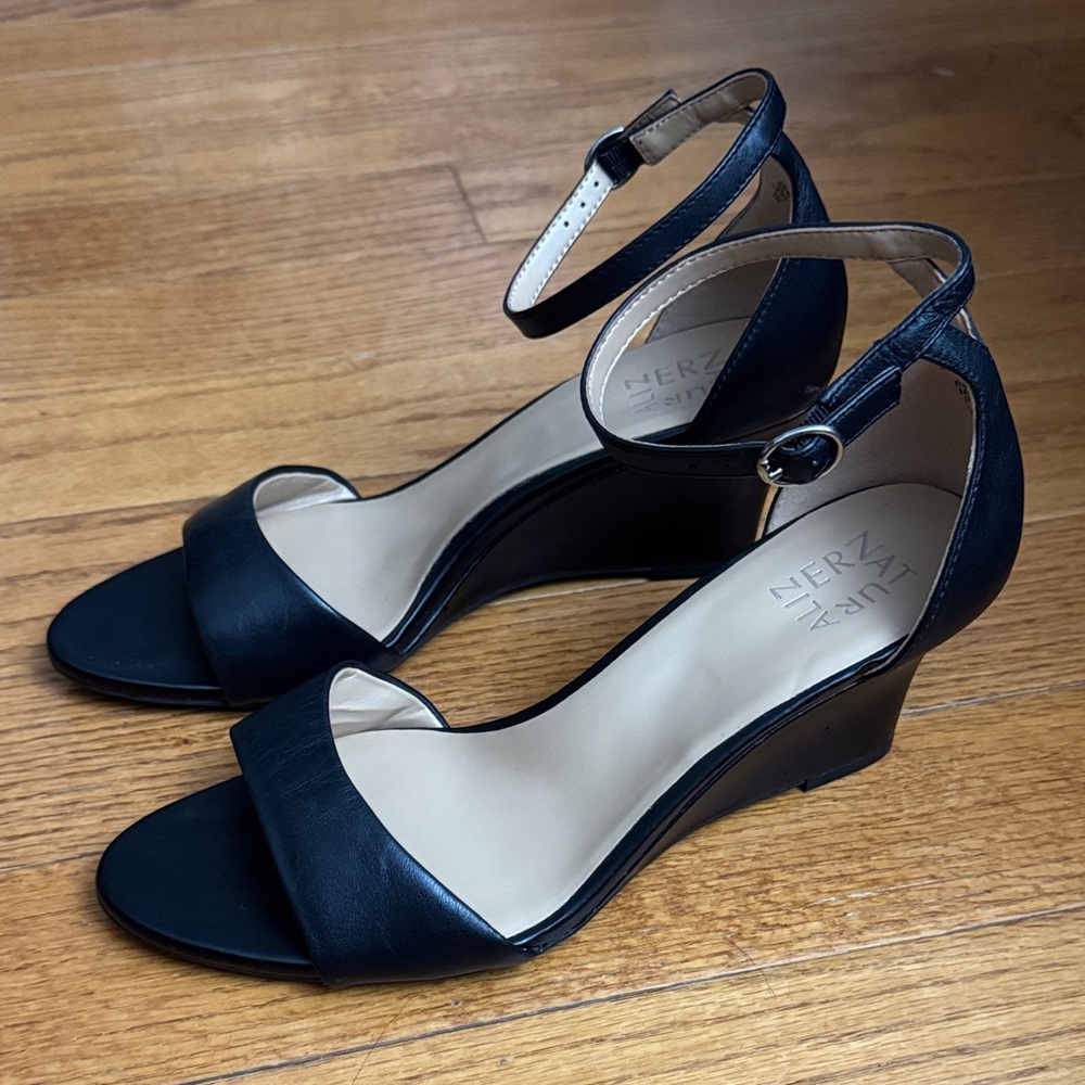 Naturalizer Black Wedge Sandals